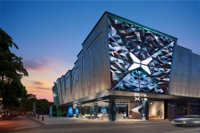 小鵬汽車旗艦ショールーム