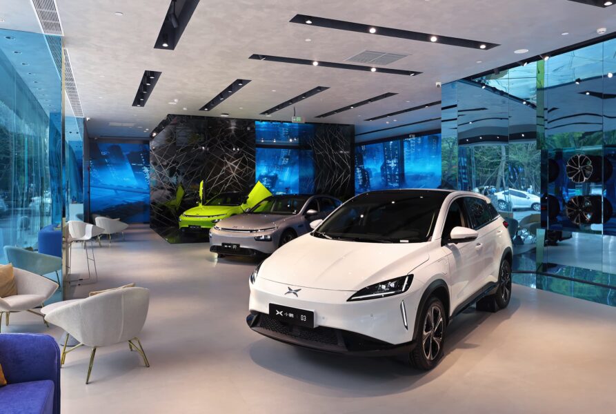 小鵬汽車旗艦ショールーム