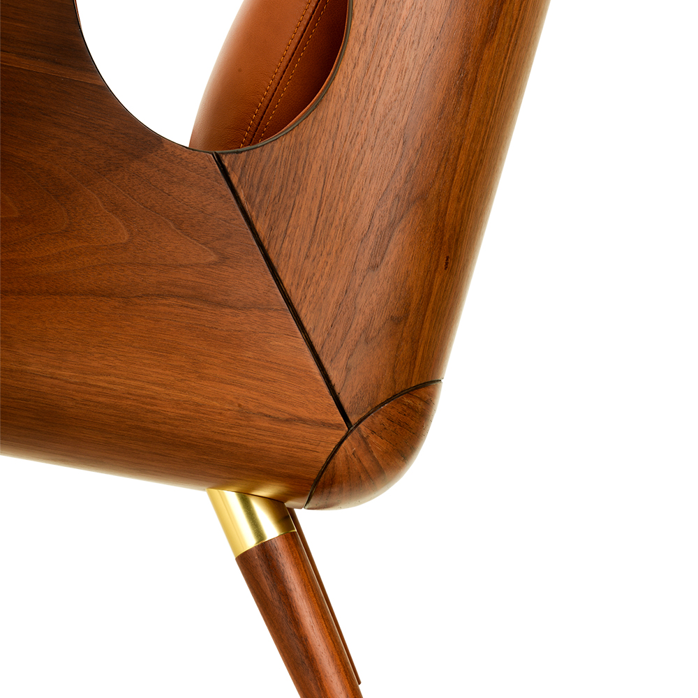 Pacific(木製外装・クッション張り)