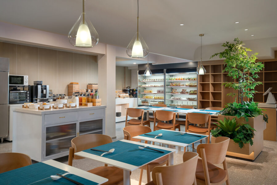 CYBO ・ステーション・ホテル