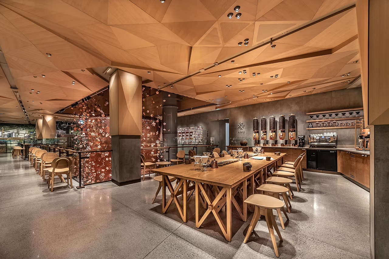 https___hypebeast.com_image_2019_02_starbucks-reserve-roastery-tokyo-look-inside-6_副本